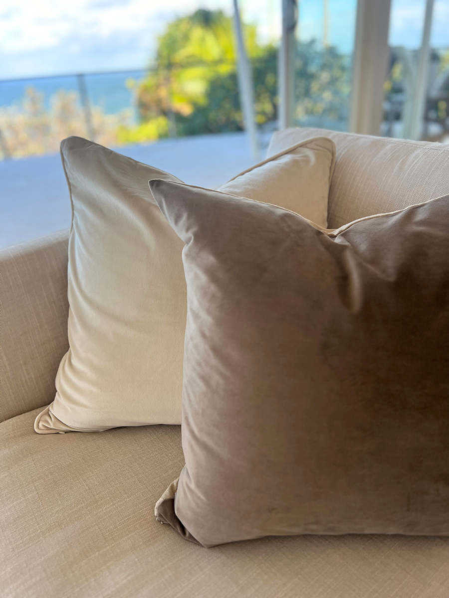 Luxury Velvet cover - Mocha