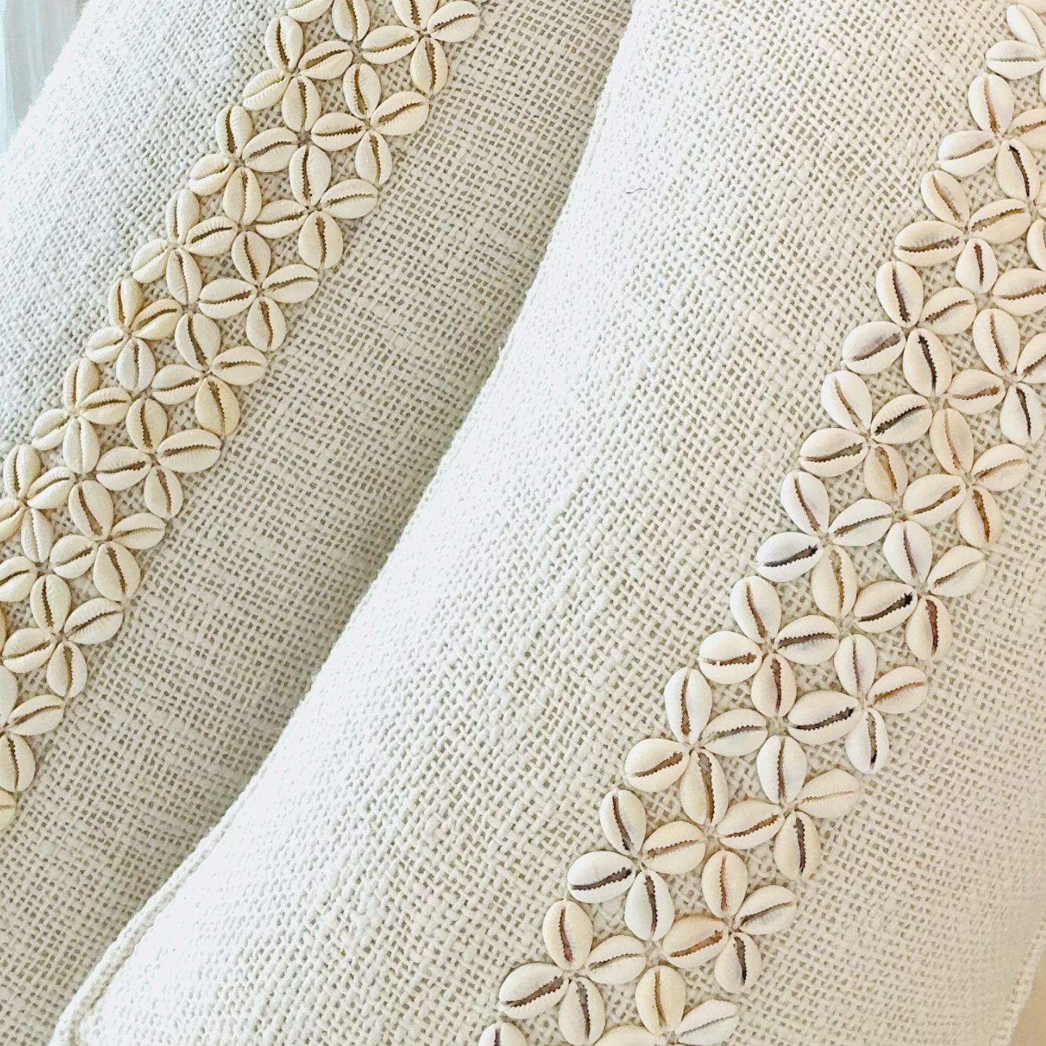 Horizon shell cushion - Oblong