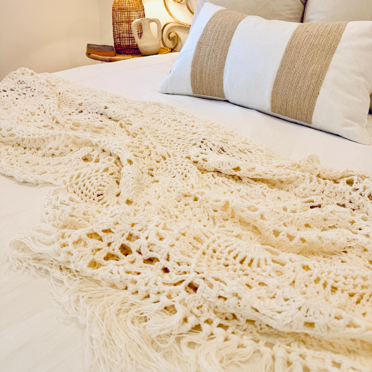 Woven blanket
