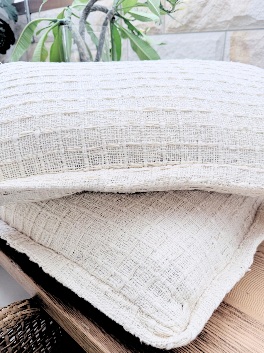 Alba Knit Cushion Set - New!