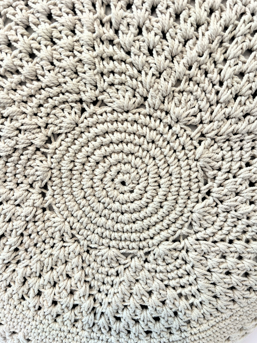 Button Crochet round cushion - NEW!