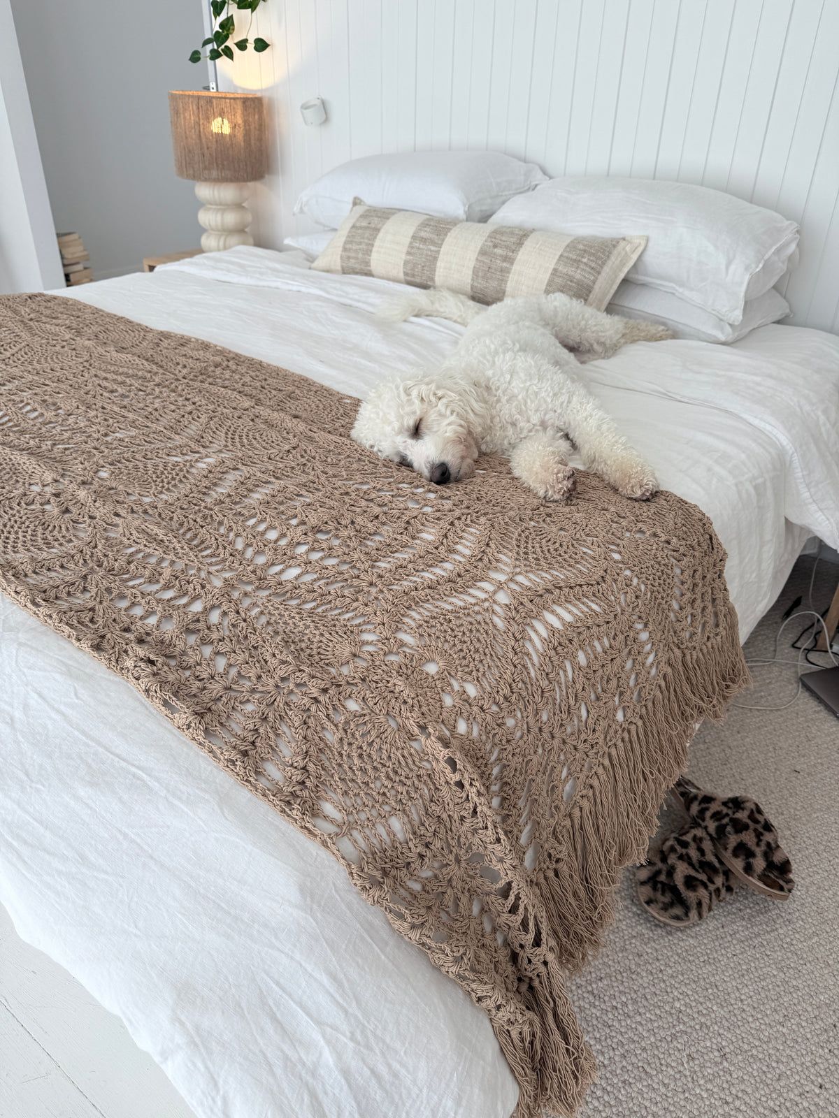 Crocheted cotton throw/bed runner - Mocha