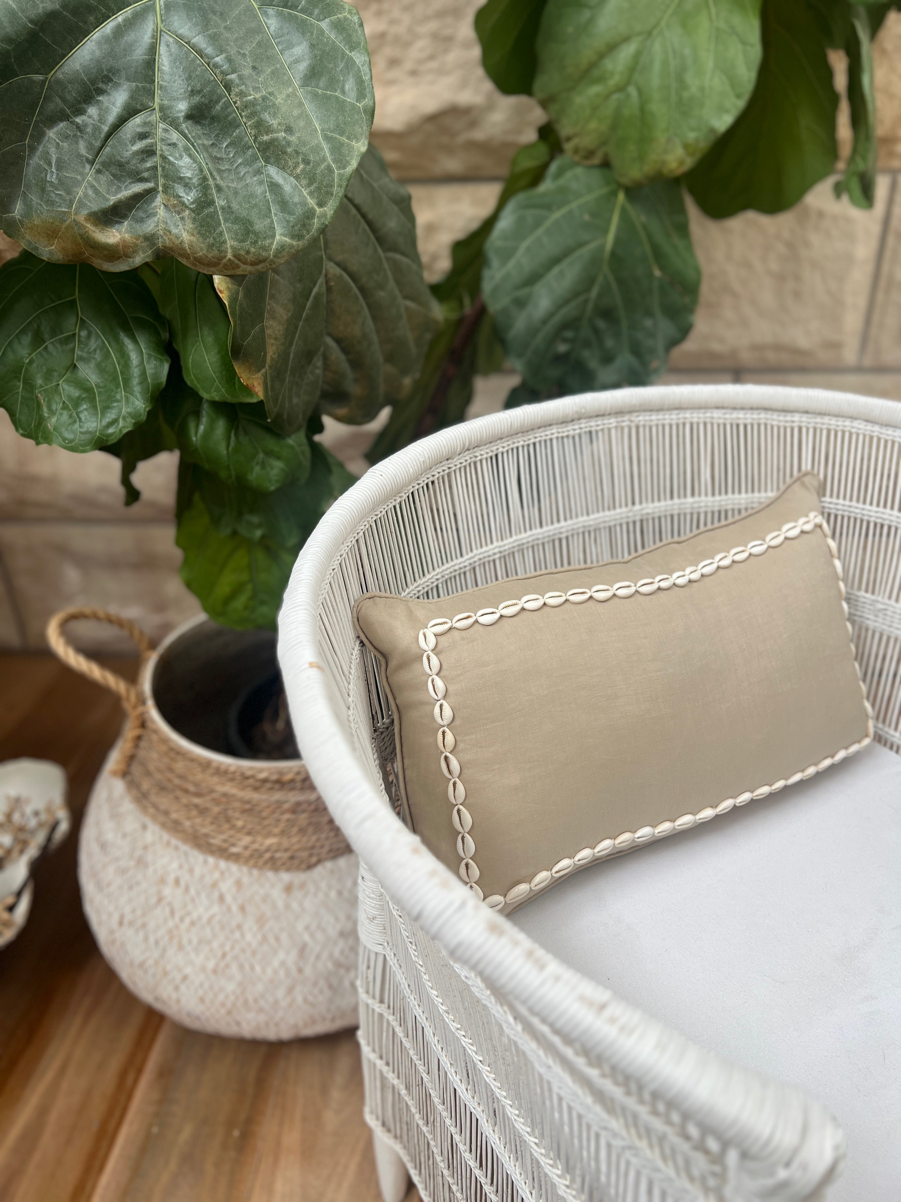 Dunes shell cushion - New!