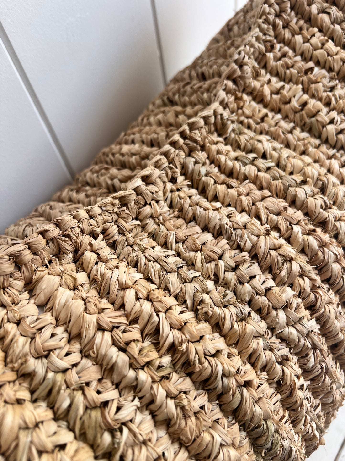 Island raffia cushion cover