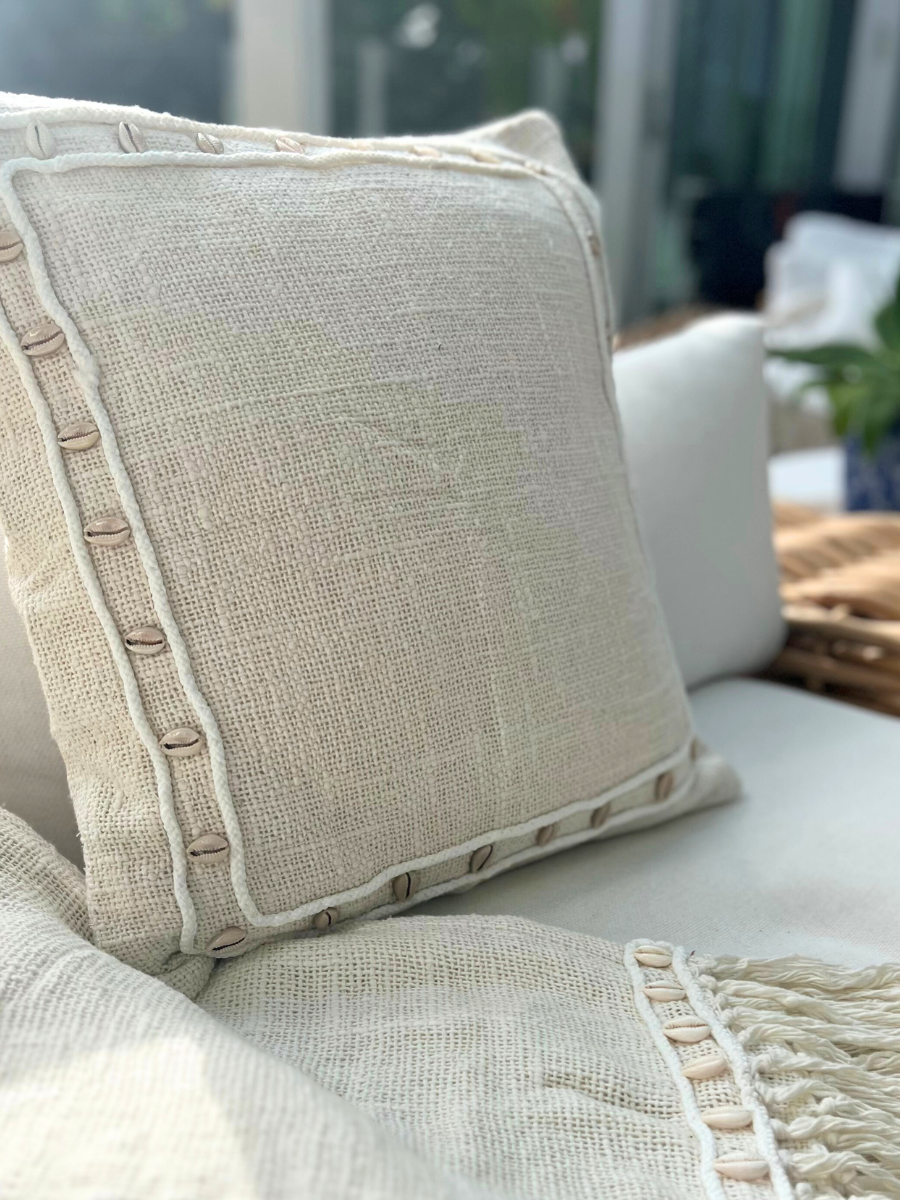 Shell Square cushion